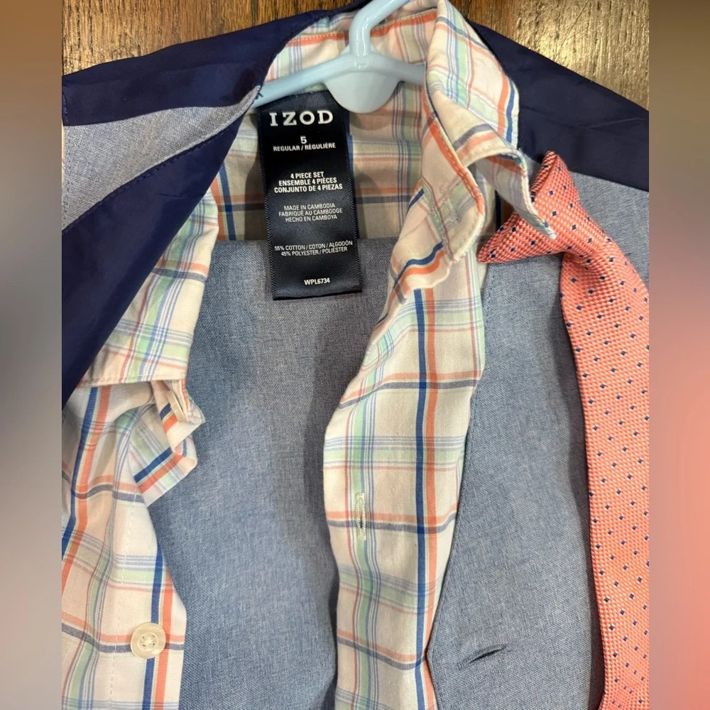 IZOD Vest, Shirt, Pants & Tie Set